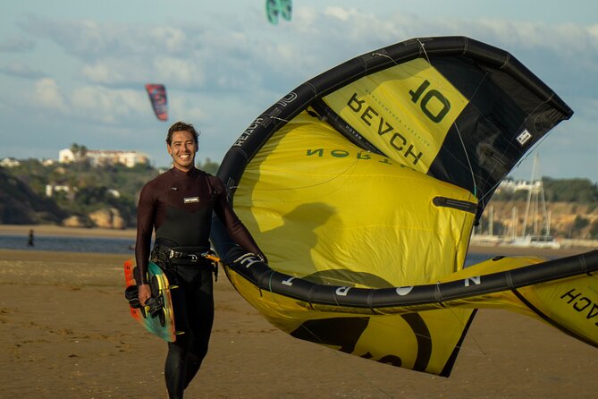 2,5-hour Semi-private Kite Course with your own Kite! - Safety isn’t a slogan: it’s how the lesson is managed