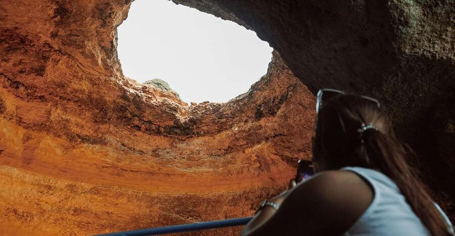 Albufeira: 2.5-Hour Dolphin Watching and Caves Trip - Getting started at Algarve Charters in Marina de Albufeira
