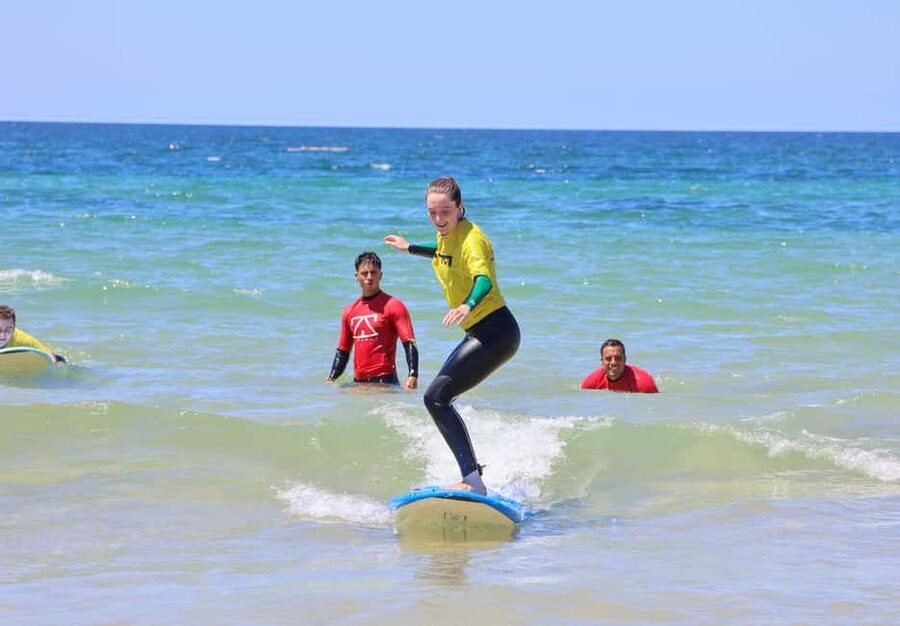 Albufeira: Beginner Surf Lesson - Equipment and safety: wetsuit, board, and free insurance