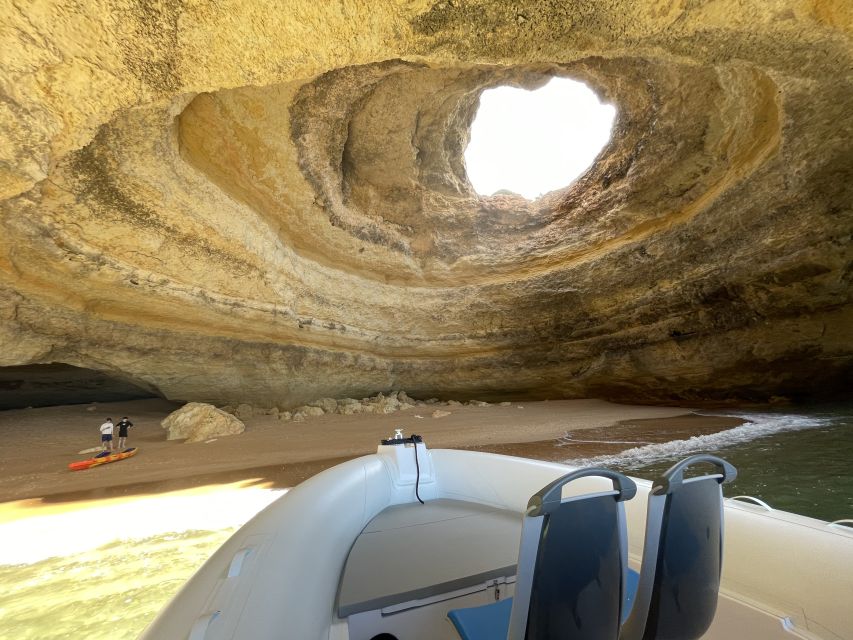 Albufeira: Benagil Cave and Dolphin Sightseeing Boat Cruise - Getting to the Marina: find Gate 3 and the Oceaneye office
