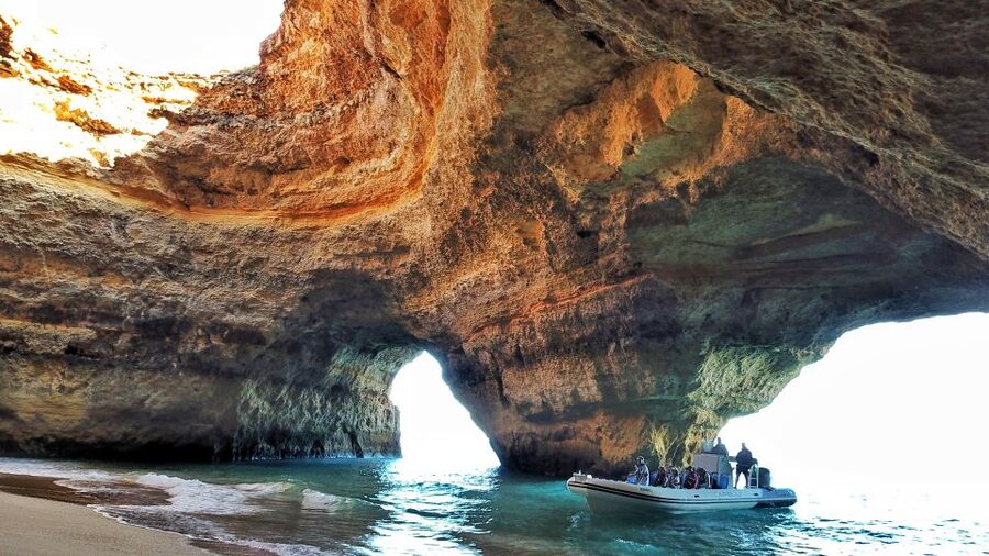 Albufeira: Benagil Cave and Dolphin Sightseeing Boat Cruise - Marinha Beach: why this stretch keeps getting attention