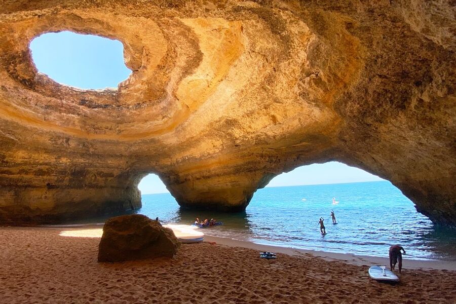 Albufeira: Benagil Caves & Dolphin Watching Speed Boat Tour - Guides and skippers: why the team matters on a fast boat