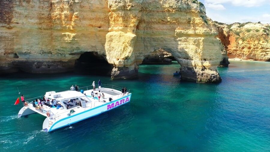 Albufeira: Catamaran Cruise with BBQ & Open Bar on the Beach - How the BBQ Beach Lunch Actually Feels (Not Just What You Eat)