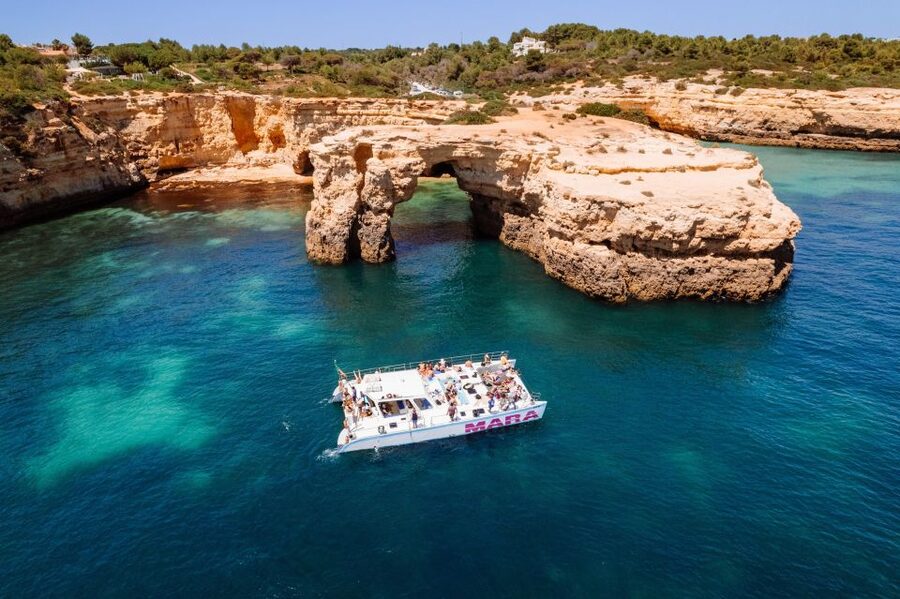 Albufeira: Caves and Coastline Catamaran Cruise to Benagil - Swim Stop Reality: Plan for Ocean Conditions and Keep It Simple