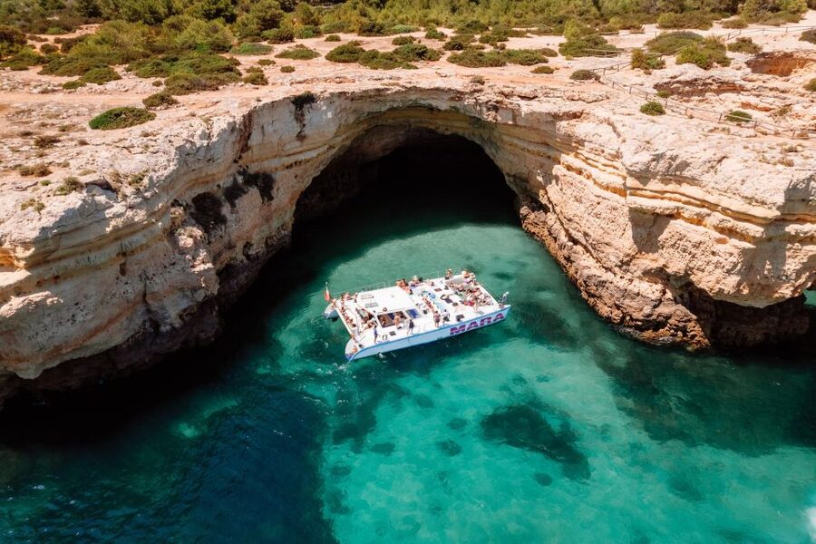 Albufeira: Caves and Coastline Catamaran Cruise to Benagil - Wi-Fi, Toilets, and Small Comforts That Make the Trip Easier
