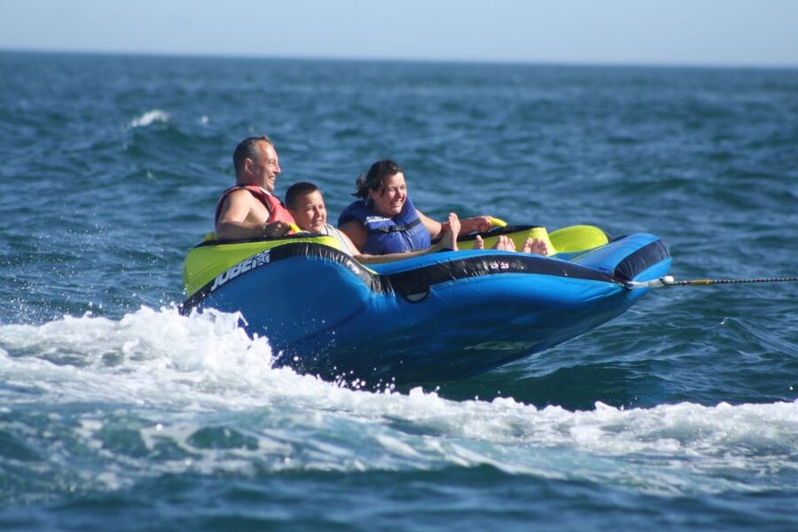 Albufeira: Crazy Couch Ride - The 10-minute ride: speed, spray, and coastline views