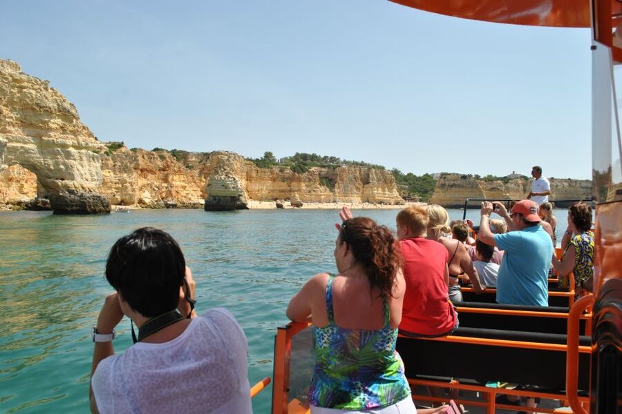 Albufeira: Dolphin Watching and Benagil Cave - The dolphin search off the Algarve: what you can control, and what you can’t