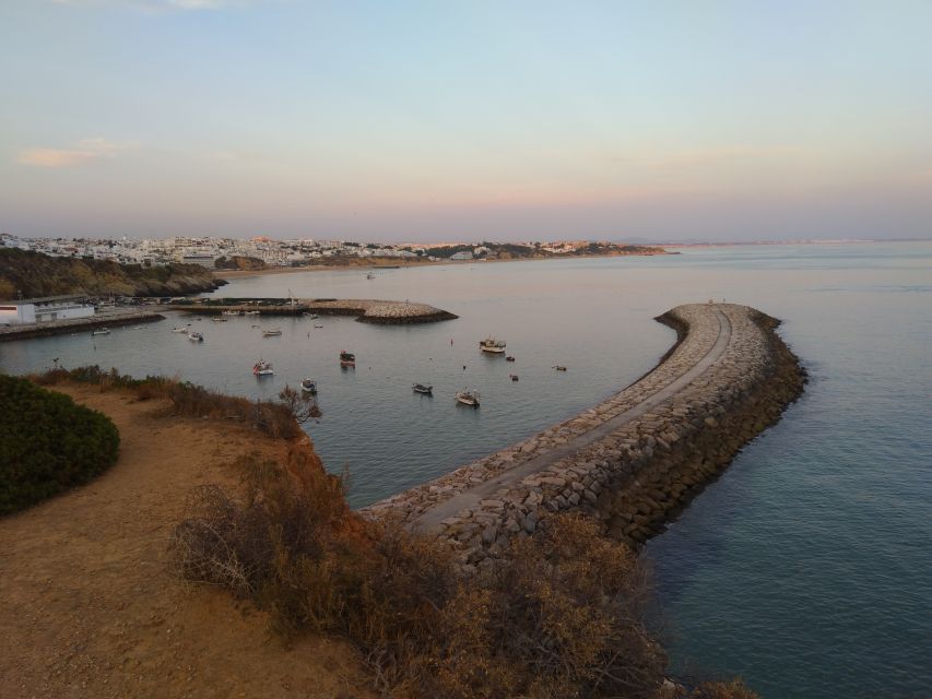 Albufeira: Guided Tour by Tuk-Tuk - What to bring and how to dress for the ride