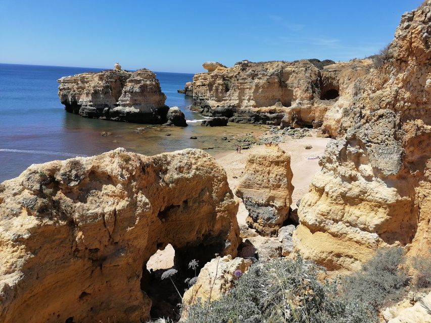 Albufeira: Private Sightseeing Tuk-Tuk Tour with Pickup - What to bring for a smooth tuk-tuk day
