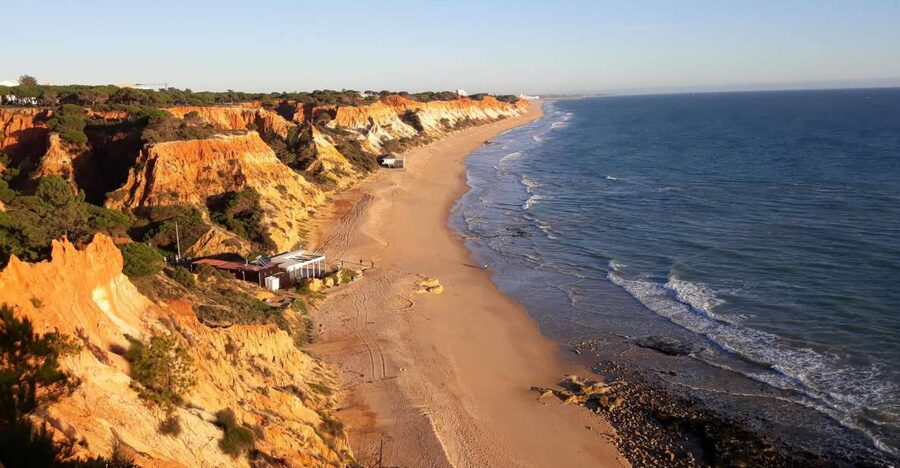 Albufeira: Tuk-tuk Sightseeing Tour - Key highlights at a glance