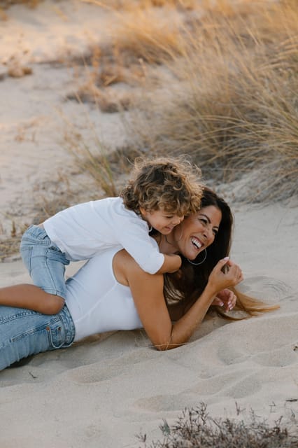 Algarve: 1 hour Couple & Family Photoshoot - What happens during your session with Renske Photography