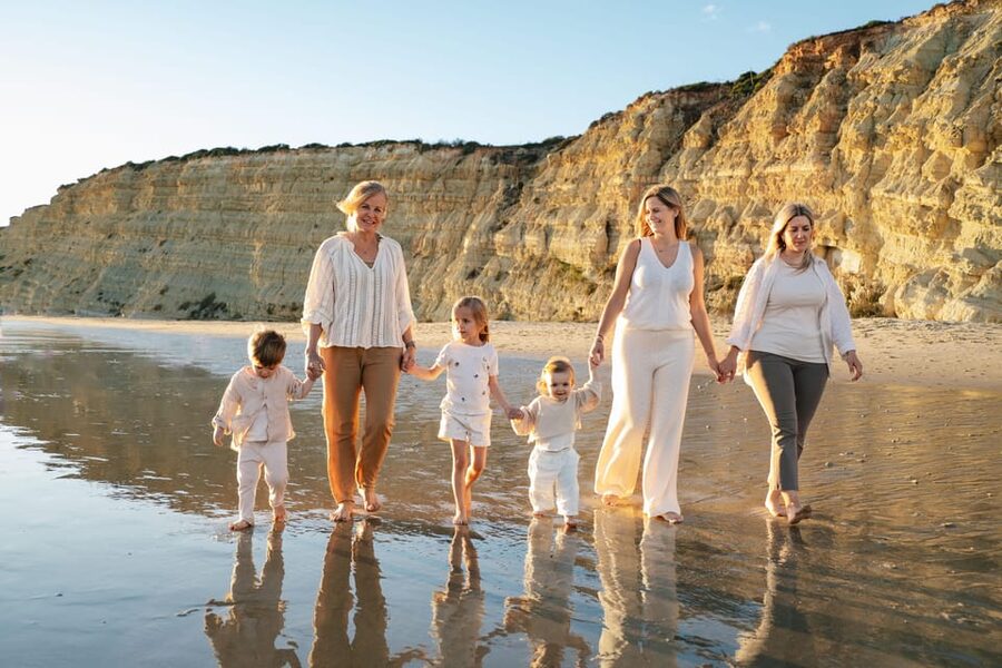 Algarve: 1 hour Couple & Family Photoshoot - Practical packing: shoes, clothes, and how to avoid photo-day stress