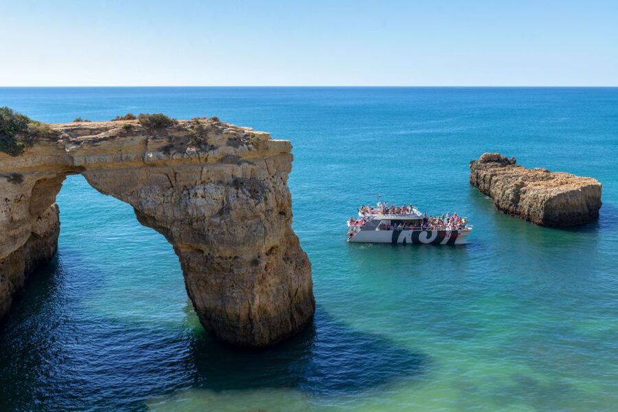 Algarve 3-Hour Caves and Coastline Boat Trip - Algarve Caves and Rock Formations: What to Watch From the Deck
