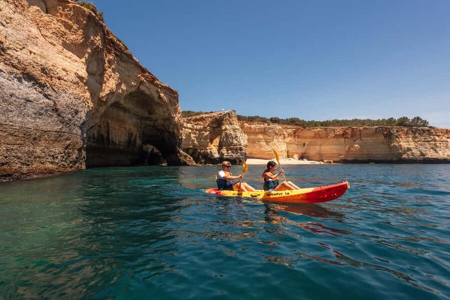 Algarve: Benagil Sea Cave Sunrise or Sunset Kayak Experience - From Benagil Beach to your first cave: how the tour runs