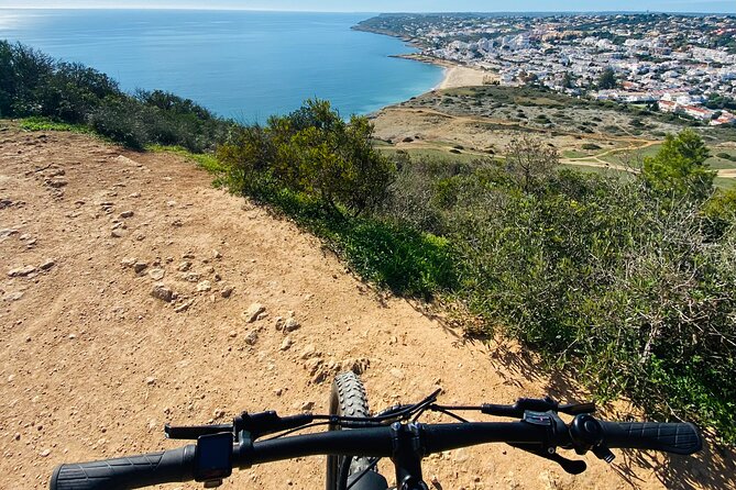 Algarve: Lagos Sightseeing guided Tour with e-bikes - Meeting Point, Bikes, and the First 10 Minutes That Matter