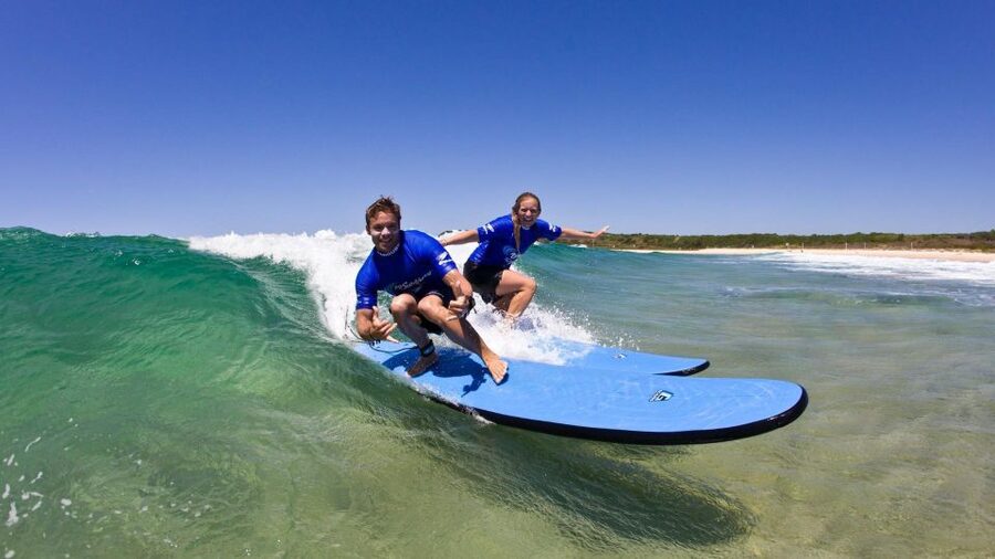 Armação de Pêra: 1:30-hour Surf Lesson for Beginners - Small Groups and Fully Qualified Instructors: The Real Value