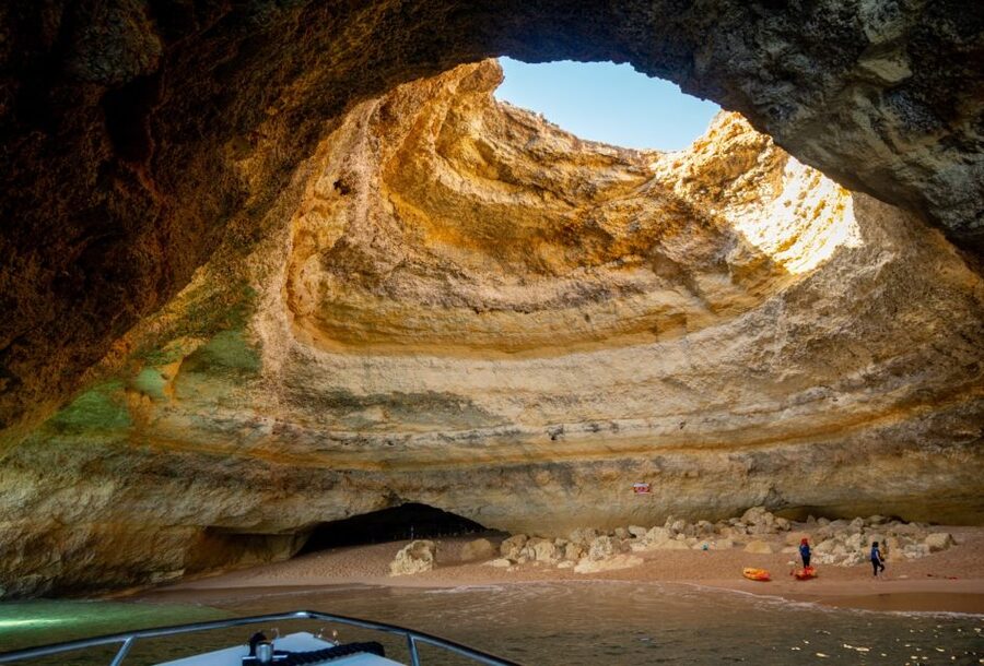 Armação de Pêra: Benagil Caves and Secret Beaches Boat Trip - Yellow Submarine and Praia das Fontainhas: quick stops with real payoff