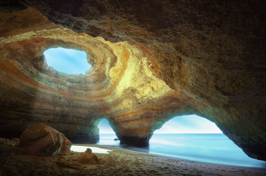 Armação de Pêra: Guided Boat Tour of Benagil's 15 Best Caves - First big wow: Rock Lady Chapel and Praia Nova Tunnel