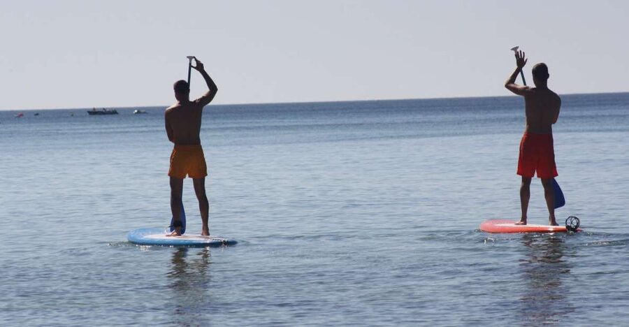 Armação de Pêra: Stand Up Paddle Hire - Clear water starts at Armação de Pêra Beach