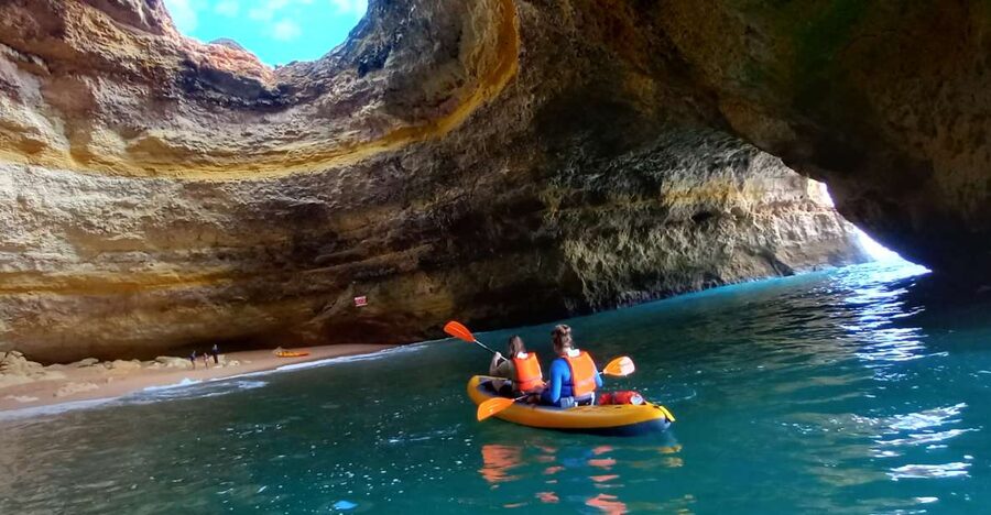 Benagil Caves: Kayaking Tour with a Local Guide - Where to meet: O Pescador and the one mistake to avoid