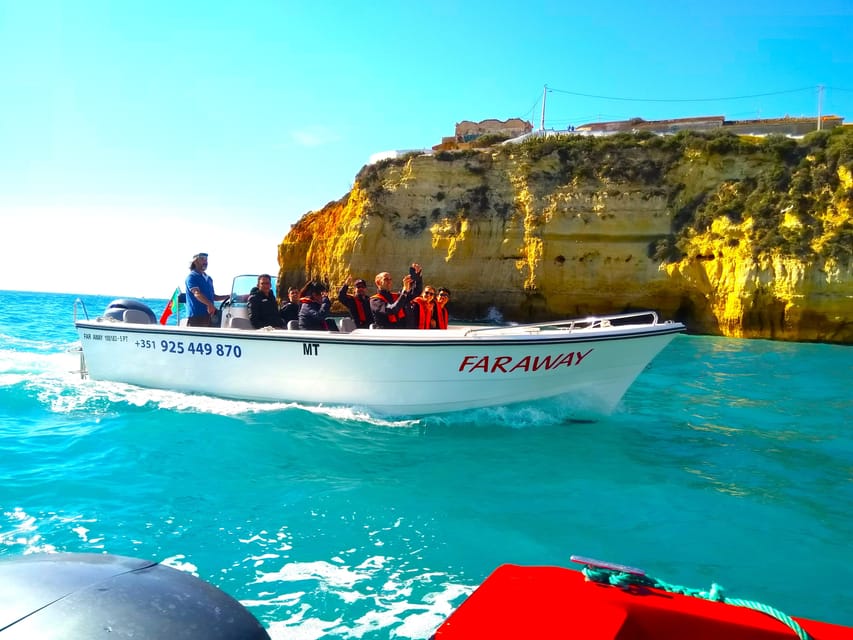Benagil: Passeio 2 horas de Barco a Gruta de Benagil - Starting in Portimão: how to find Clube Naval and the Faraway