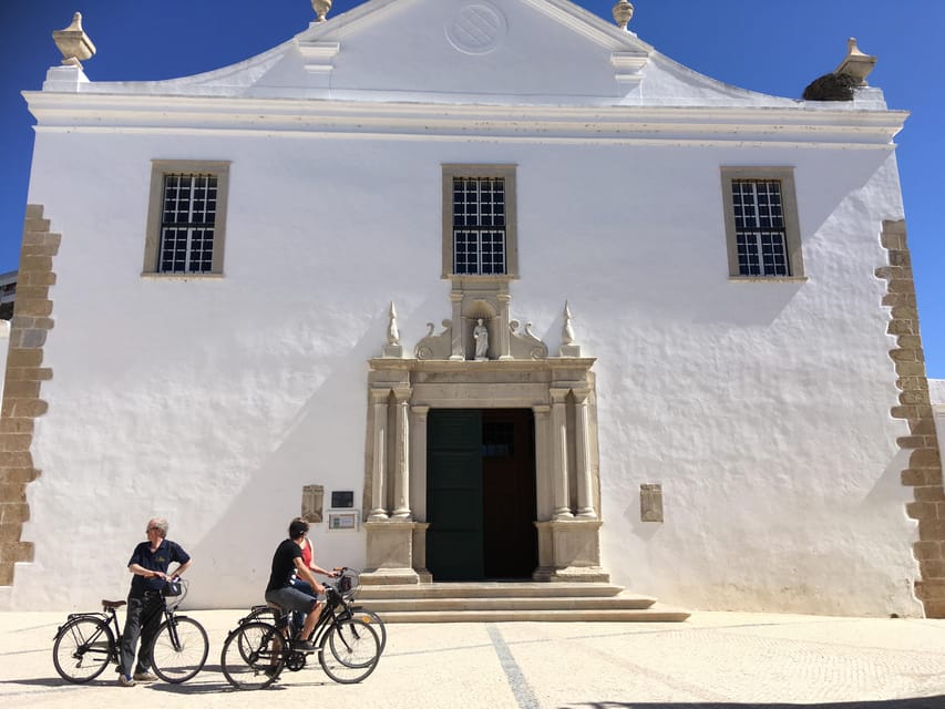Best of Faro - Guided Bike Tour (3h) - The ride style: easy cycling with real guide stops