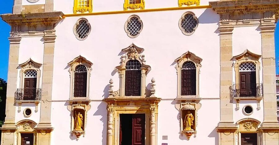 Best of Faro - Guided Bike Tour (3h) - Meeting at the Theatre car park: one detail that saves time