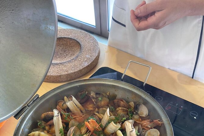 Cataplana for All: From kitchen to the table - Your 3-hour cataplana class, from welcome to first bite