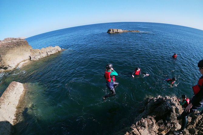 Coasteering adventure with snorkeling: kids version - From 2:45 pm start to a 3.5-hour workout in the sea