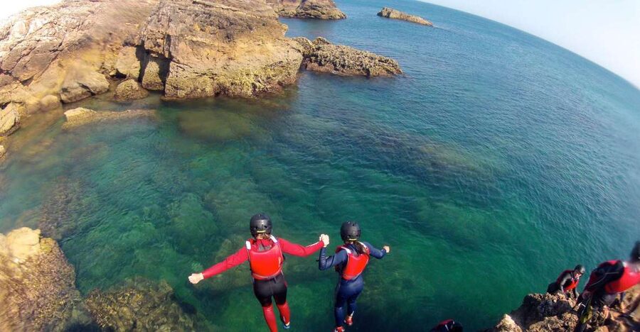 Coasteering Algarve: Cliff Jump, Swim & Climb in Sagres - Ingrina Beach to the caves: turquoise water plus real coastline work