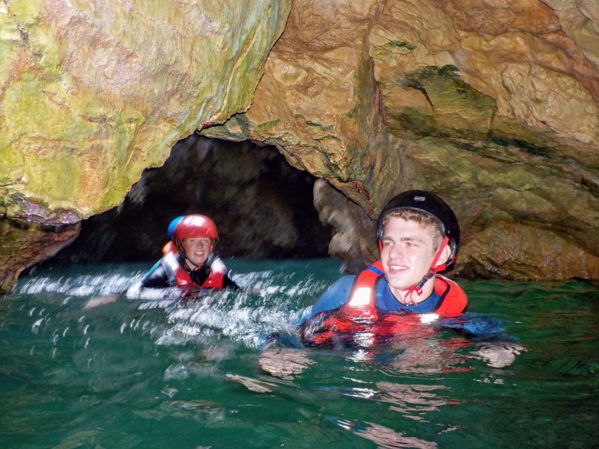 Coasteering Algarve: Cliff Jump, Swim & Climb in Sagres - Cliff jumping done the right way: progressive coaching up to 10 meters