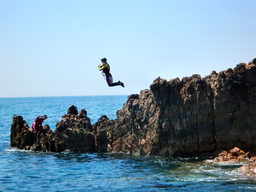 Coasteering Algarve: Cliff Jump, Swim & Climb in Sagres - The 3.5 hours, broken down: what happens when