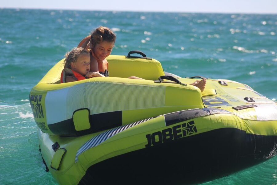 Crazy Sofa Ride: Armação de Pêra - The life jacket, the safety briefing, and why this feels controlled