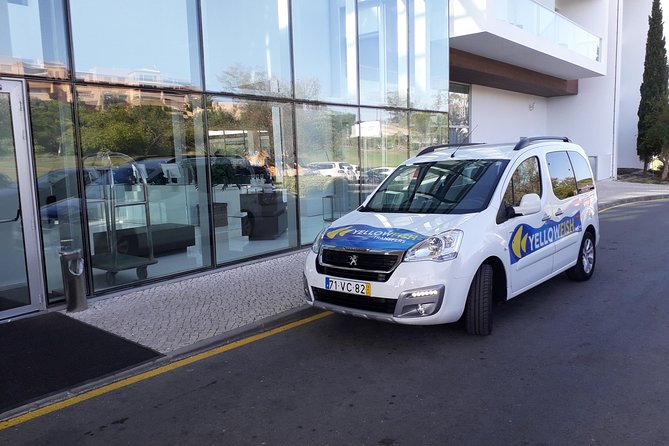 Faro airport - Carvoeiro: Private Return Transfer - Luggage handling: more than suitcase space