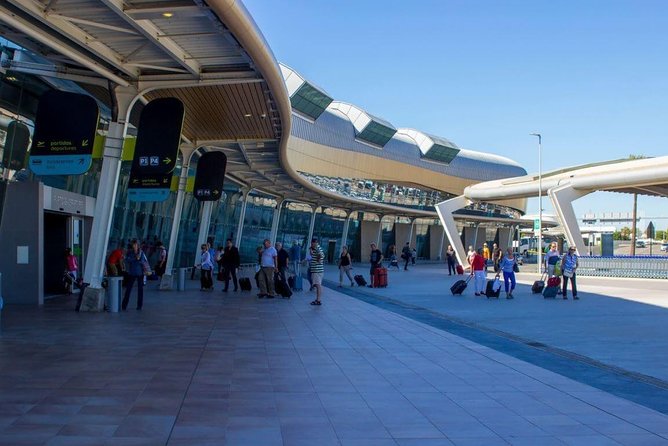 Faro Airport Private Transfer - Albufeira (Arrival) - From Faro Airport to Albufeira: The Whole Experience in One Flow