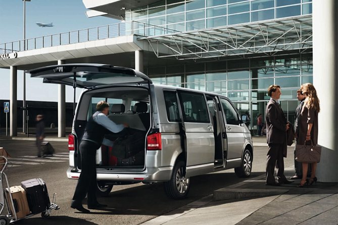 Faro Airport Private Transfer - Albufeira (Arrival) - Finding Your Driver Quickly at Faro Airport (No Guessing Games)