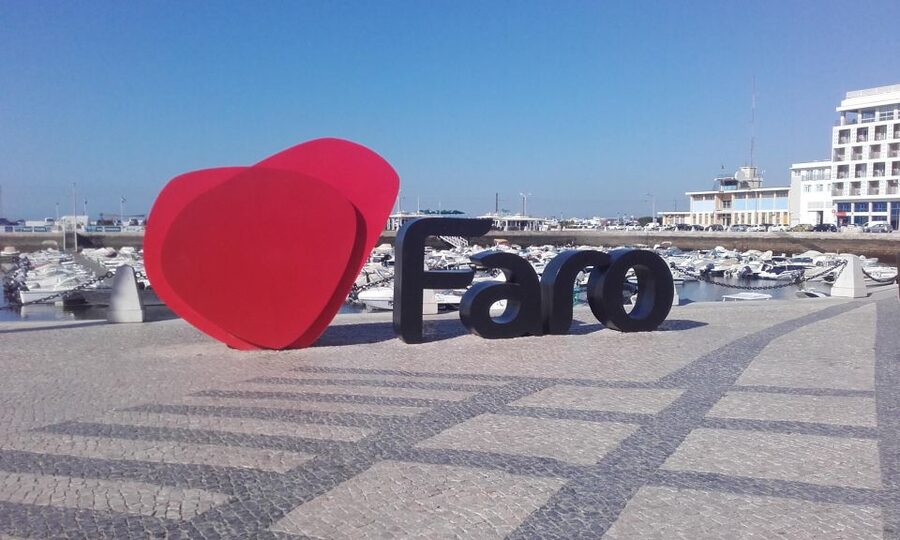 Faro: City tour - Price and value for a private group (up to 4)
