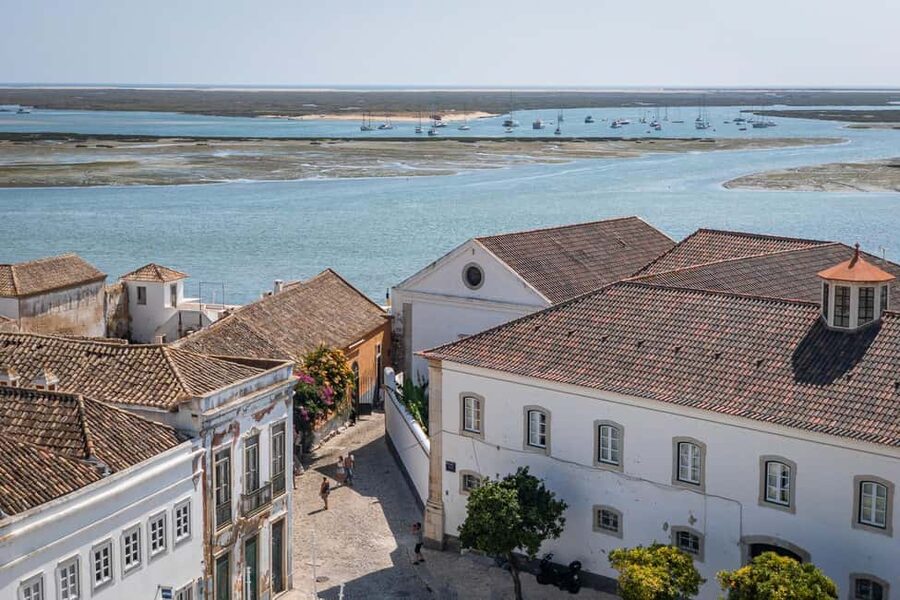 Faro: Flexible Walking Tour in Historic Center - Porta Nova to the estuary: finishing strong without rushing