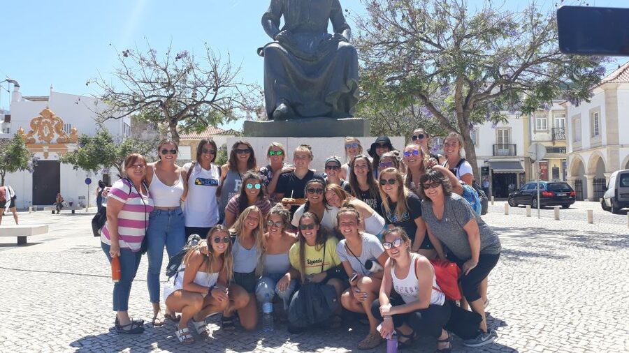 Faro: Old Town Guided Walking Food Tour - What You Actually Eat: About 10 Dishes and a Drink at Every Stop