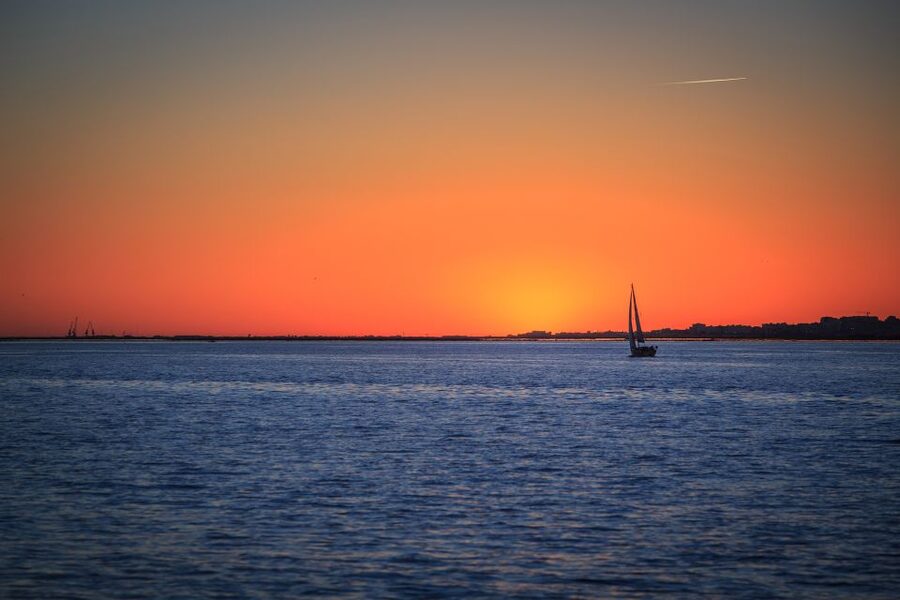 Faro: Ria Formosa Guided Sunset Tour by Catamaran - Who This Sunset Cruise Is Best For (and Who Should Skip It)