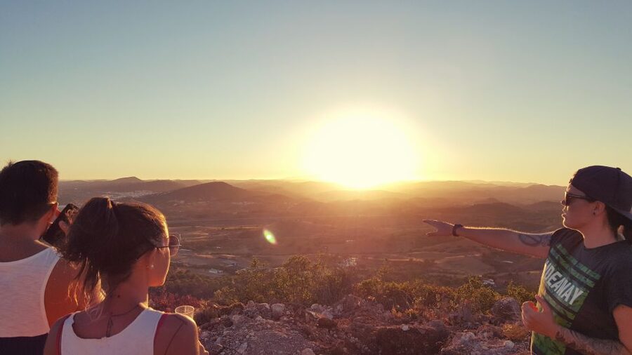 From Albufeira: Algarve Sunset Jeep Tour with Tastings - Moorish farm tastings: medronho, honey, and liqueurs in context