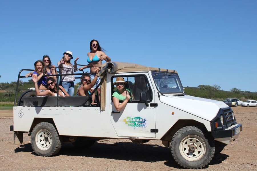 From Albufeira: Algarve Sunset Jeep Tour with Tastings - Pickup and the ride: what you need to know about timing and wind