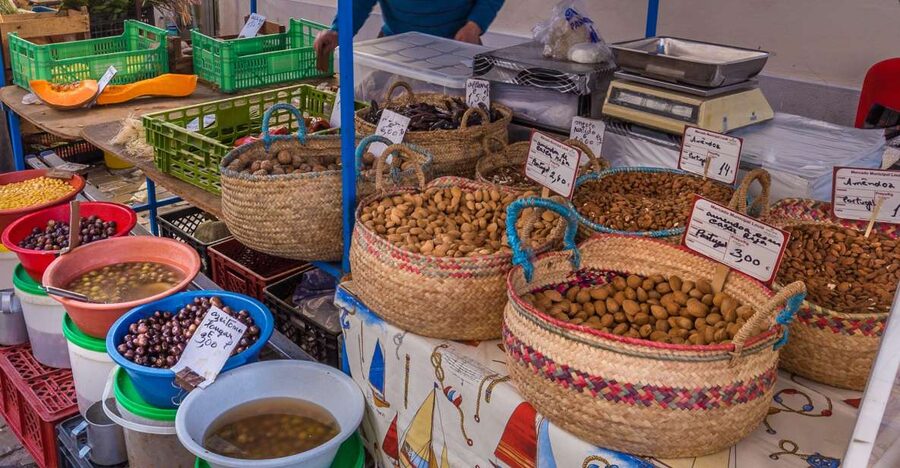 From Algarve Coast: Day Trip by Bus to Loule Market - Practical Shopping Tips for Loulé Markets (Without Overthinking It)