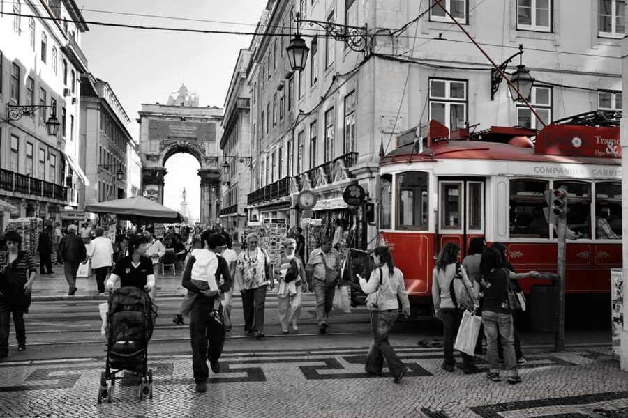 From Algarve: Lisbon City Tour with Shopping - A Fast, Practical Lisbon Sampler From the Algarve