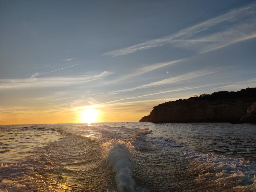 From Armação de Pêra: Sunset Benagil Caves Boat Tour - The full route from Praia dos Beijinhos to Benagil Cave