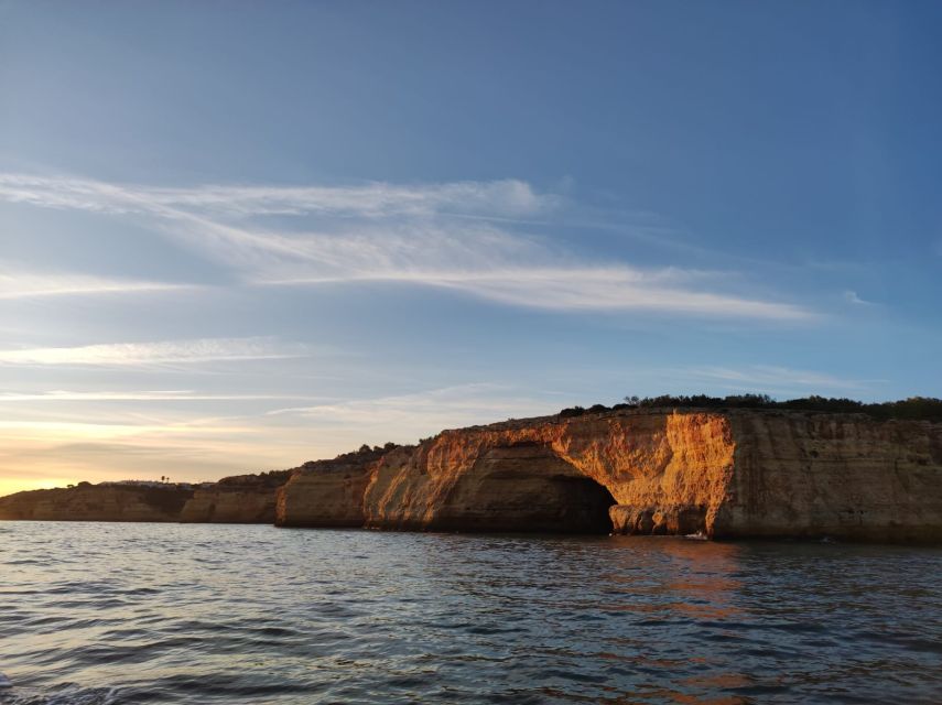 From Armação de Pêra: Sunset Benagil Caves Boat Tour - Who this sunset boat tour is best for