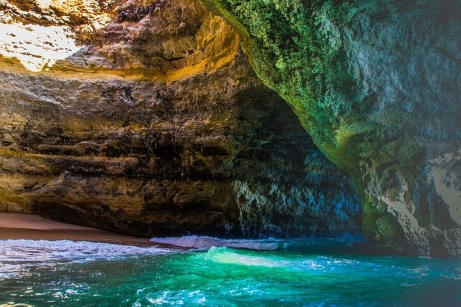 From Armação de Pêra: Sunset Boat Tour to Benagil Cave - Key things I’d watch for
