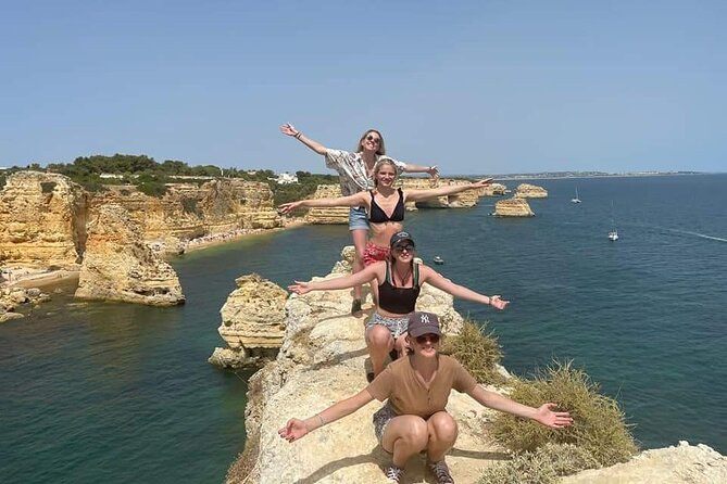From Faro: Benagil Hiking Cliffs and the 4 Treasure Experience - Stop 1: Praia da Marinha and the cliff walk to the “treasure” shapes