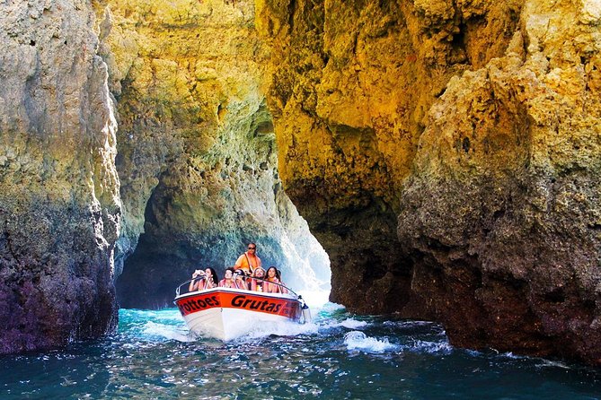 From Lagos: Ponta da Piedade Caves Boat Tour - Meeting at Days of Adventure in Lagos Marina: What the Start Feels Like