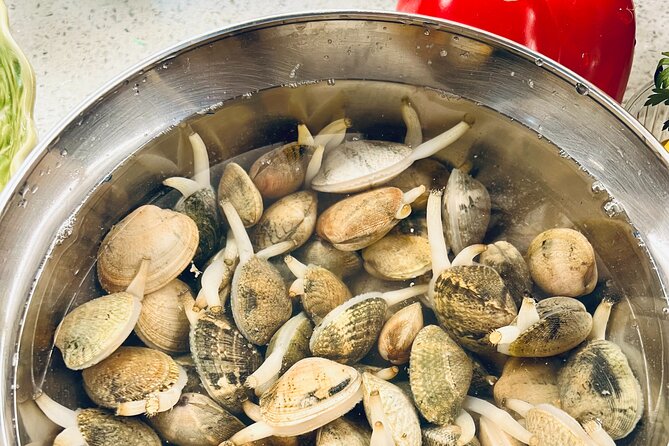 From Market to Table with Paula (Loulé) - Private Cookery Class - The Teaching Style: Stories, Conversation, and Not Being Rushed